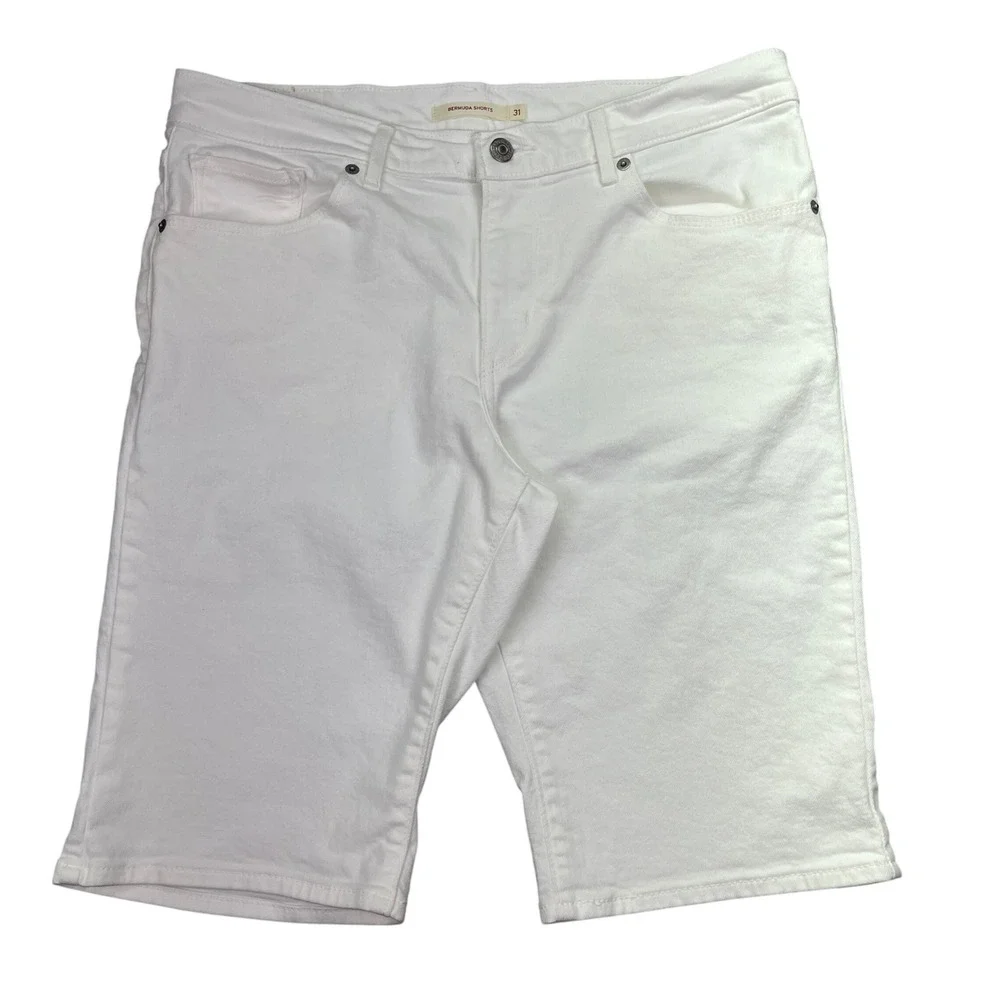 Levi's Bermuda Shorts White Denim Casual Everyday Sz 31 Fits 33.5